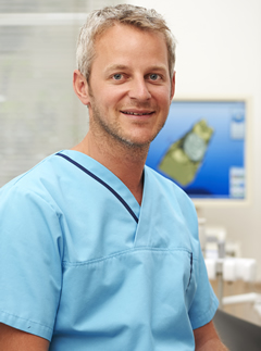 Dr Laurent HOOGSTOEL